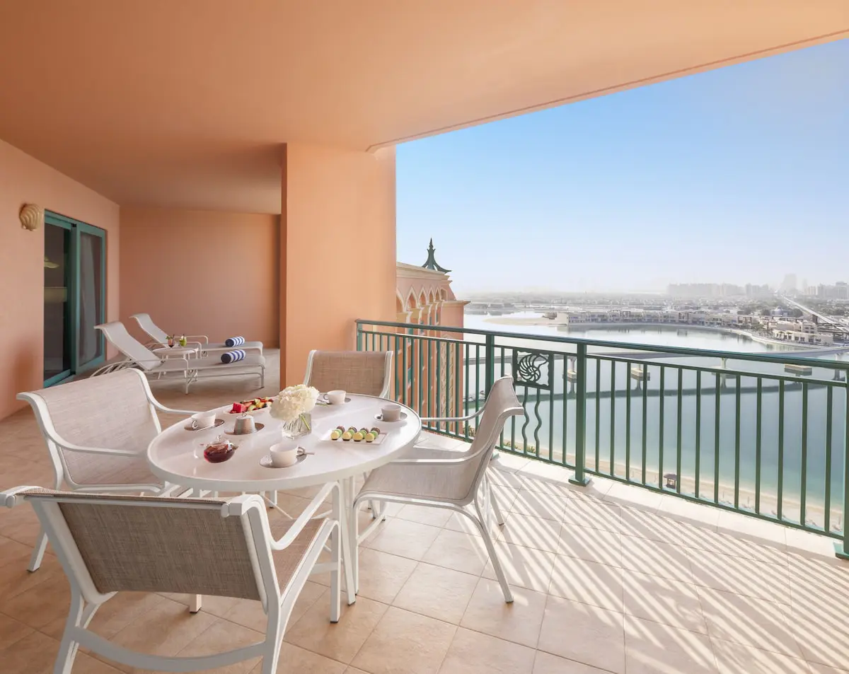 تراس و دید اتاق هتل آتلانتیس، د پالم